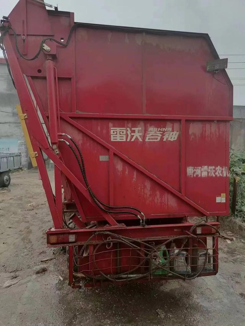 雷沃玉米收割機(jī)cb04多少錢